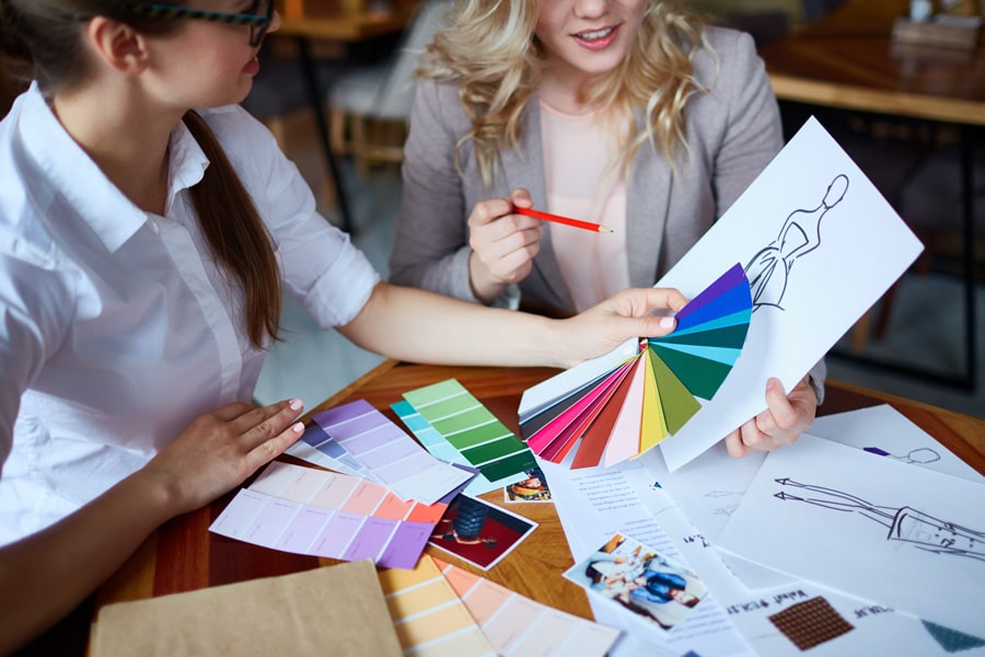 pantonera: vestuario-y-maquillaje-con-tu-paleta-de-colores-personalizada